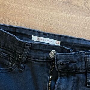 Levi’s 721 High Rise Skinny Jeans